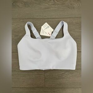 Women's Sports Bra Ultralu square neck new size 4 workout fitness Lululemon